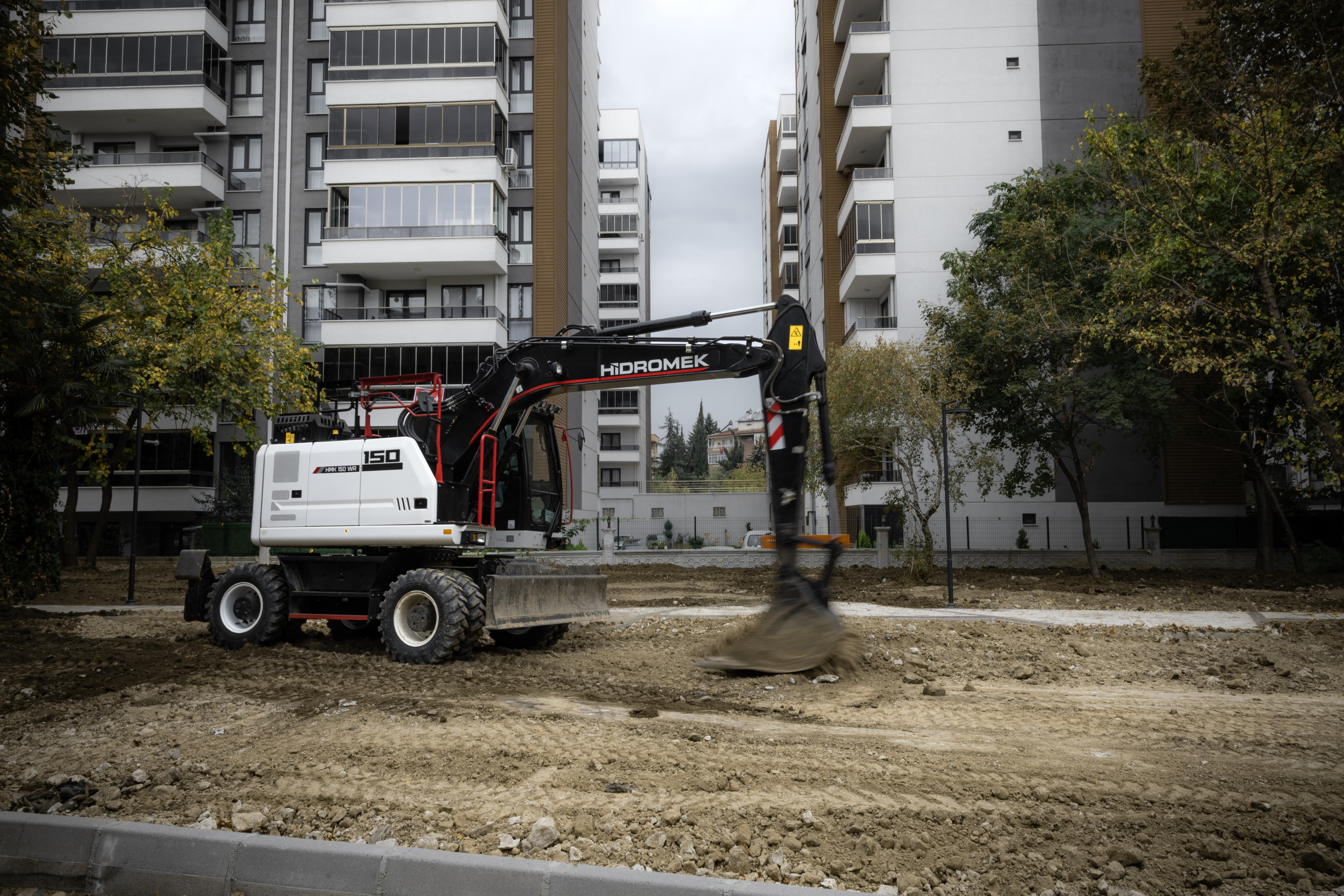 Hidromek HMK 150 WR – vue 3