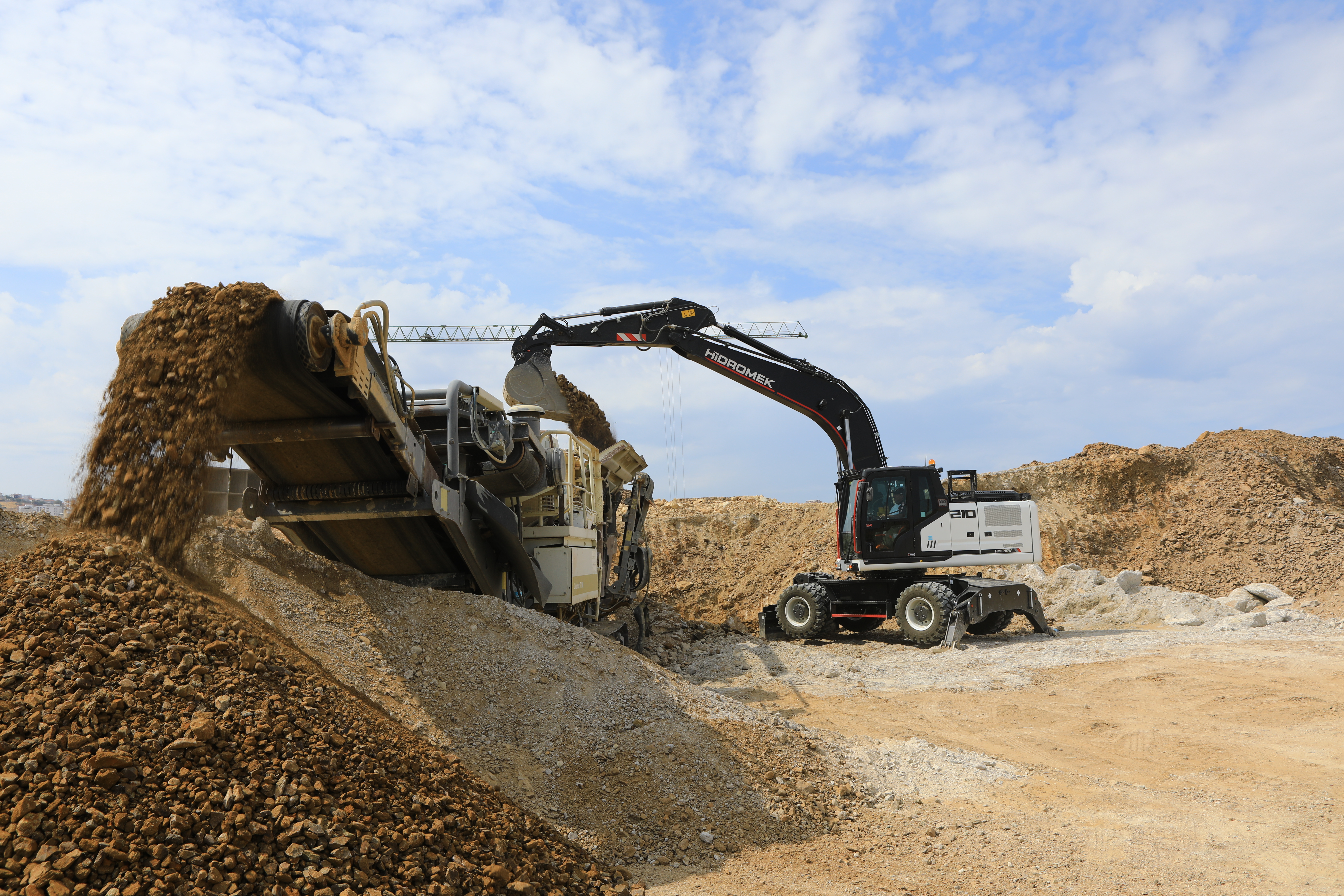 Hidromek HMK 210 W – vue 2